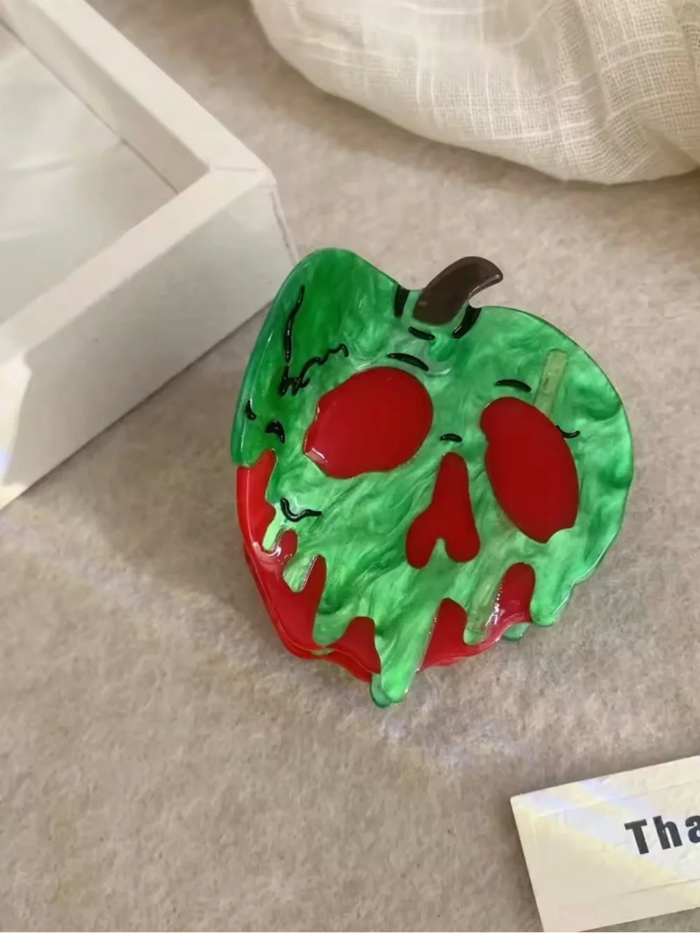 Poison Apple Claw Clip